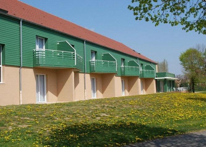 Ibis Styles Bourbon Lancy Hotel Bagian luar foto