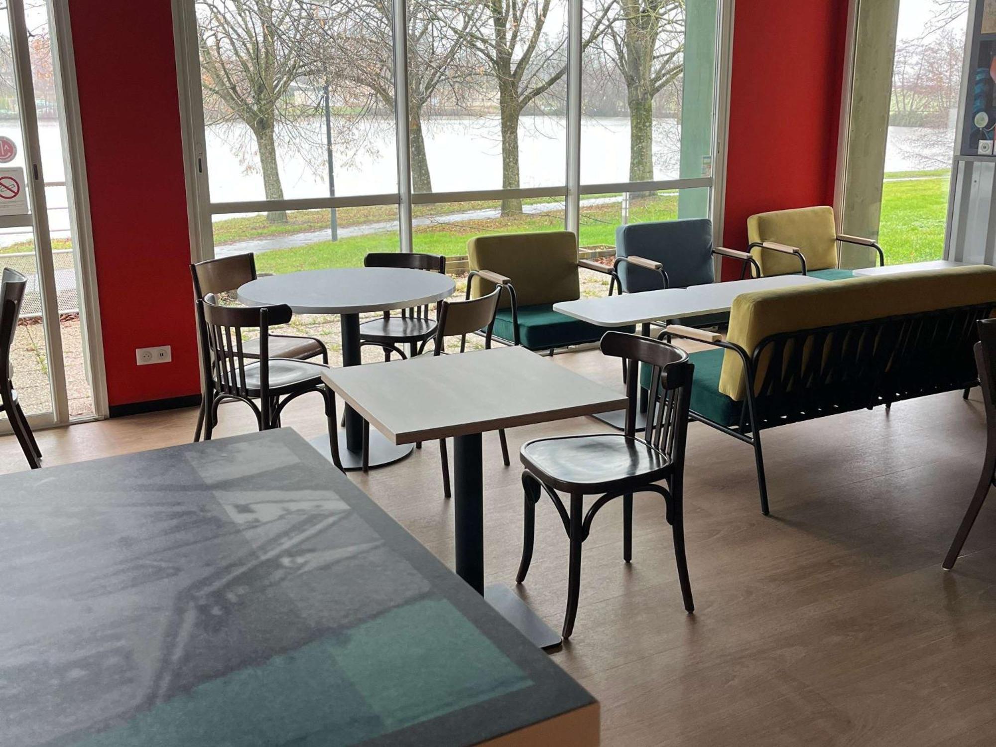 Ibis Styles Bourbon Lancy Hotel Bagian luar foto