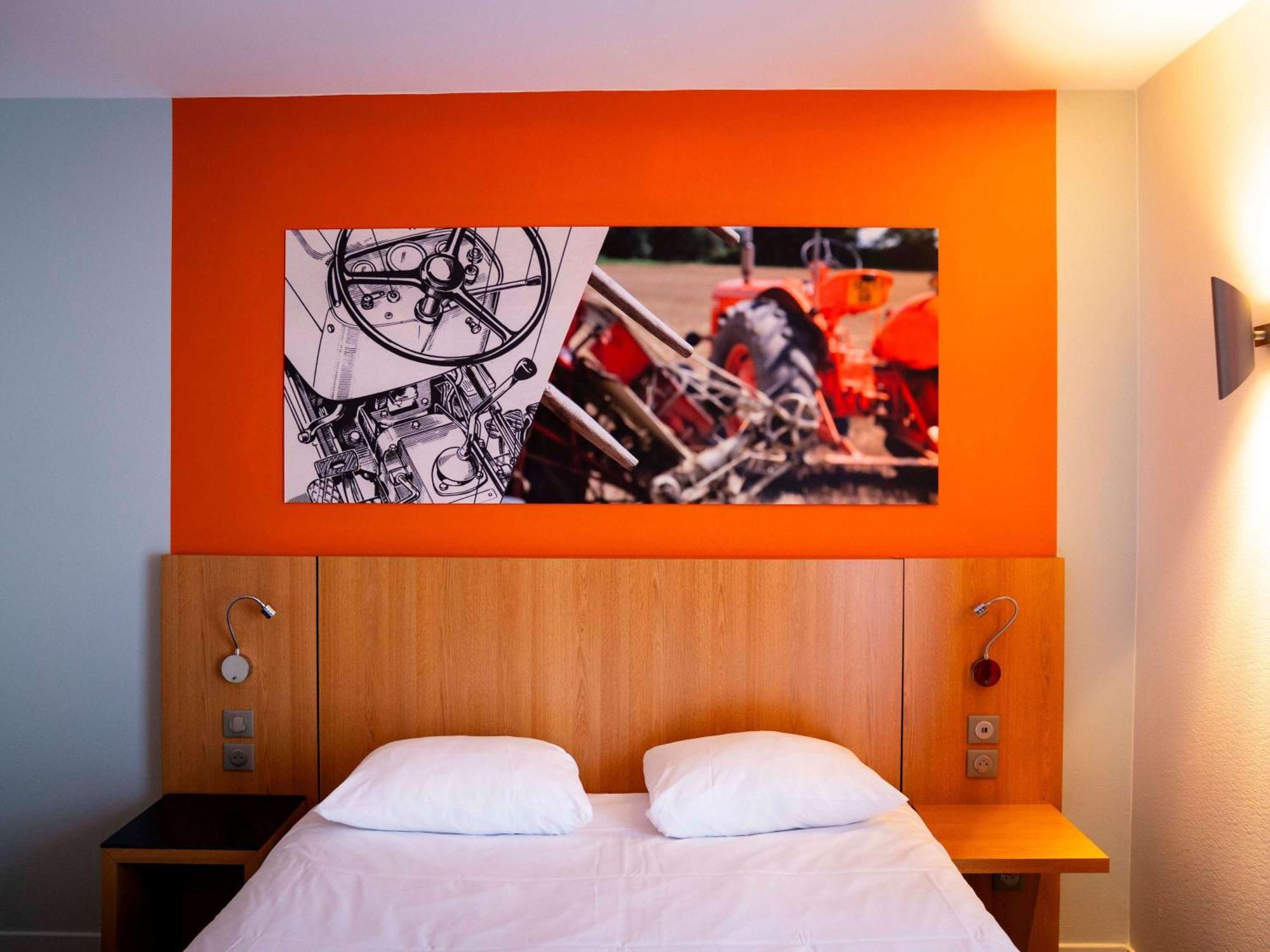 Ibis Styles Bourbon Lancy Hotel Bagian luar foto